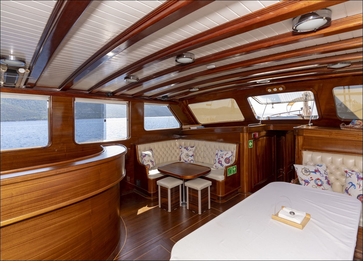 FURKAN III -DORİS ( LUX YACHT)